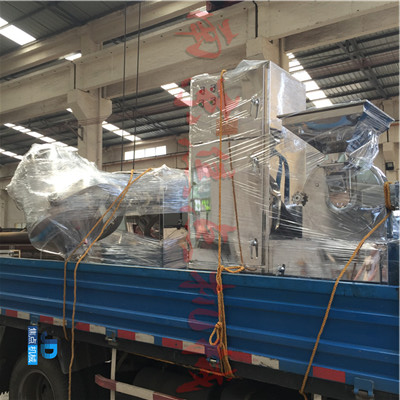 粉碎機(jī)、混合機(jī)與真空上料機(jī)搭配，解決你的問題